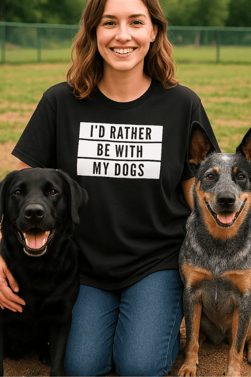 Between the Lines Uni Black T